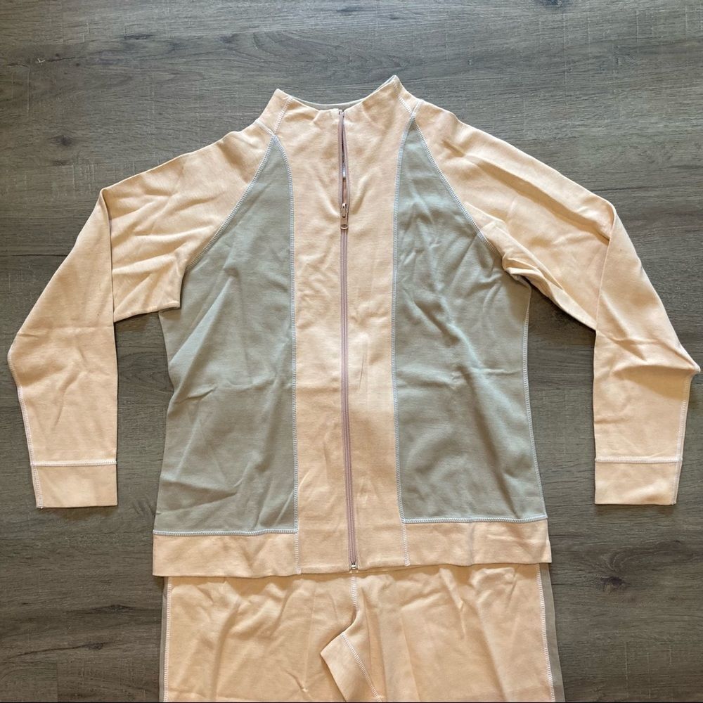 NWT Womens LoungeâWear Set Grey & Cream Peach Color - Picture 2 of 13